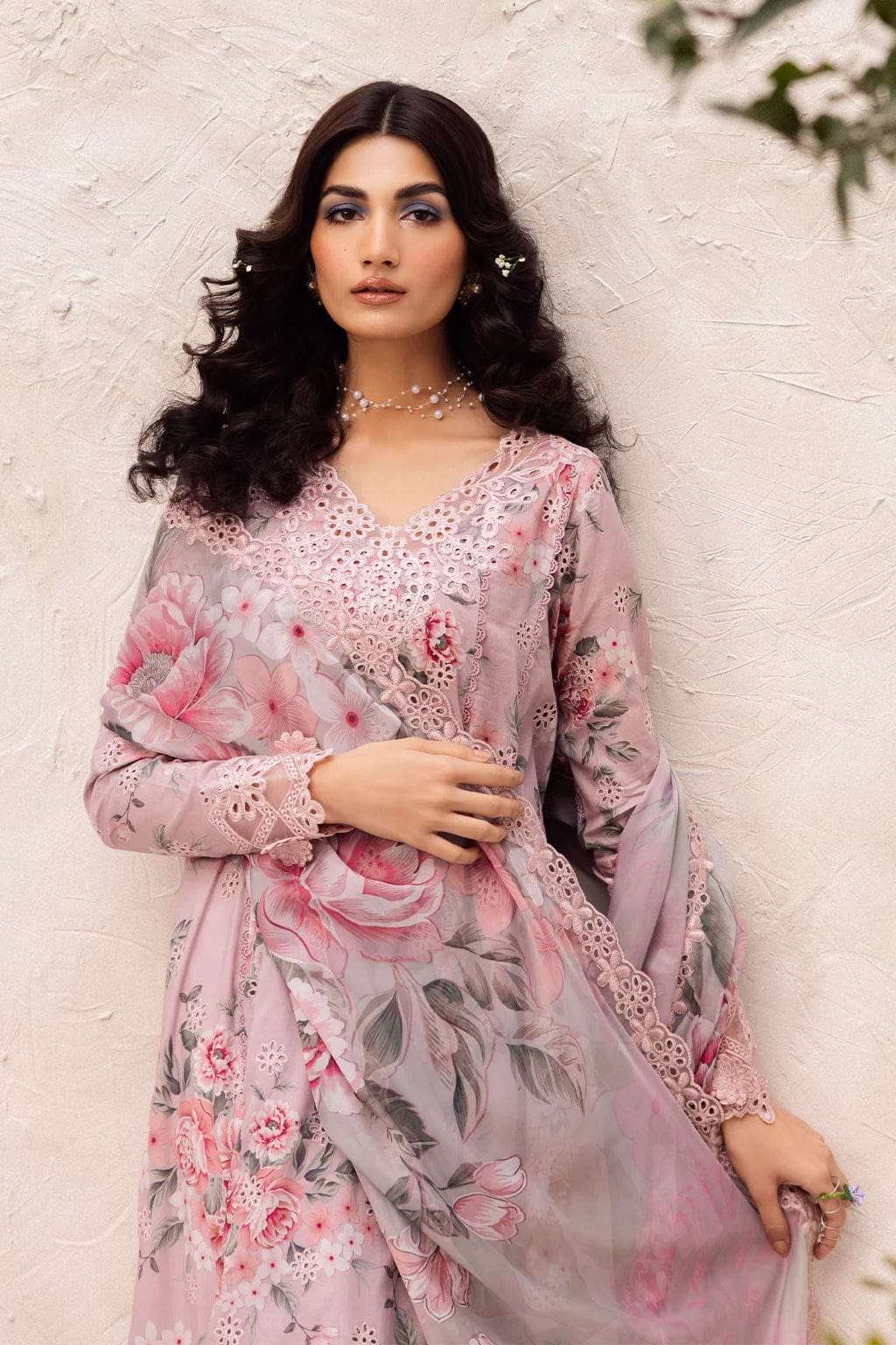 Iznik 3Pc Embroidered Lawn Suit With Digital Printed Chiffon Dupatta