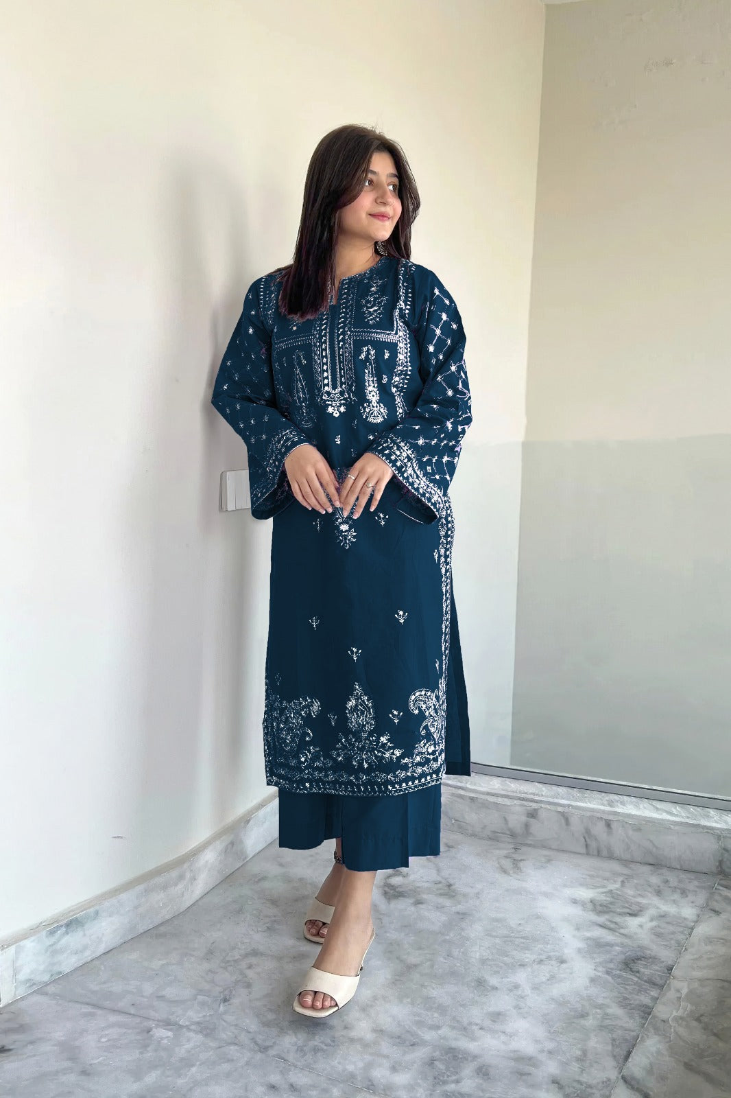 Sapphire 2Pc Heavy Embroidered Suit