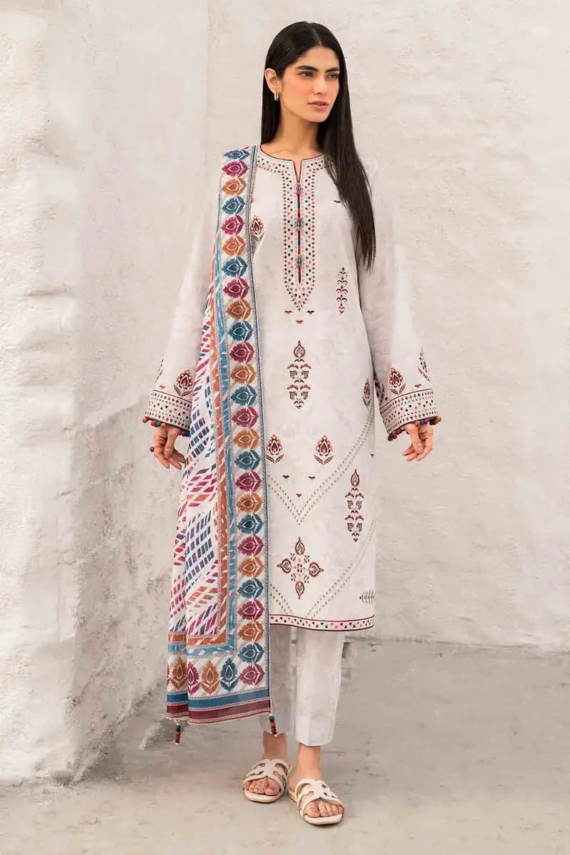 Jazmin 3Pc Embroidered Suit With Printed Diamond Dupatta
