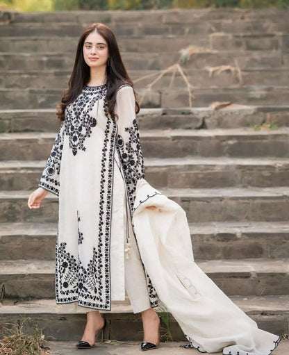 Agha Noor 3Pc Embroidered Suit With Embroidered Cotton Net Dupatta