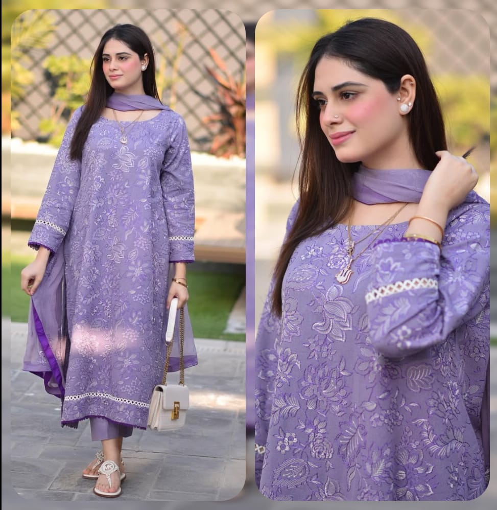 Baroque 3Pc Embroidered Lawn Suit With Embroidered Bamber Chiffon Dupatta