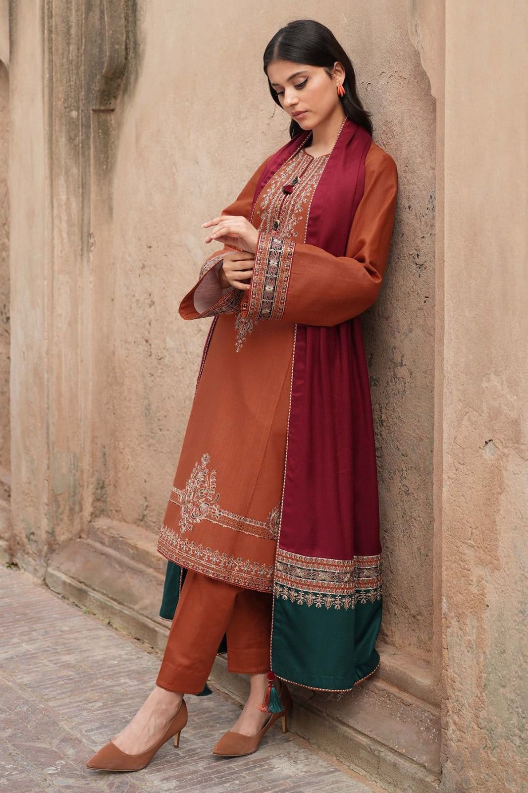 Jazmin 3Pc Embroidery Lawn Suit With Digital Printed Diamond Zari Dupatta