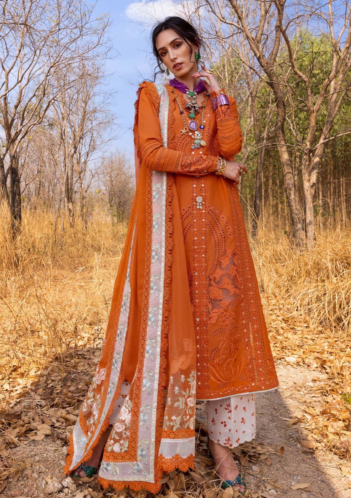 Saira Shakira 3Pc Embroidered Lawn Suit With Lawn Silk Dupatta